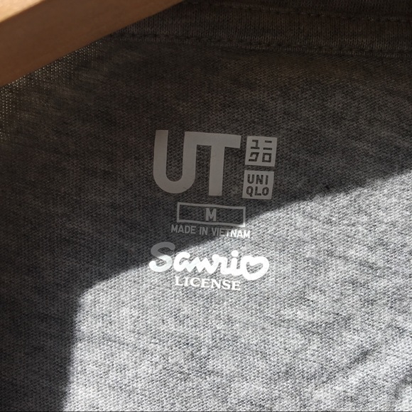 Uniqlo Pompompurin Gray UT graphic T-shirt - Picture 5 of 5